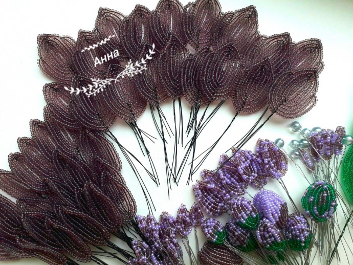 Орхидея из бисера Орхидея из бисера