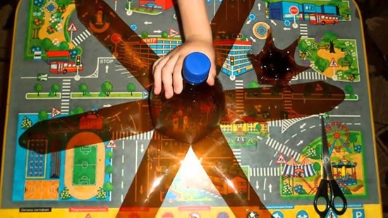 Пальма из пластиковых бутылок