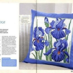Вышитые подушки: лиловые ирисы
