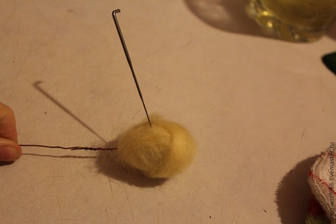 Шикарное колье с розой из войлока