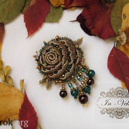 Брошь "Осенняя роза"