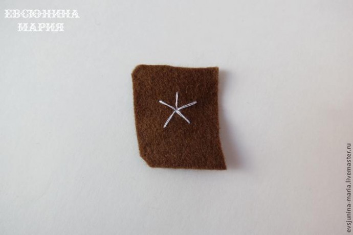 Брошь "Роза с ягодками"