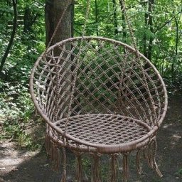 Подвесное плетёное кресло