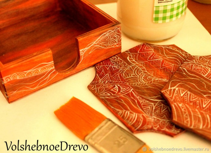 Расписываем подставки под горячее в этно-стиле