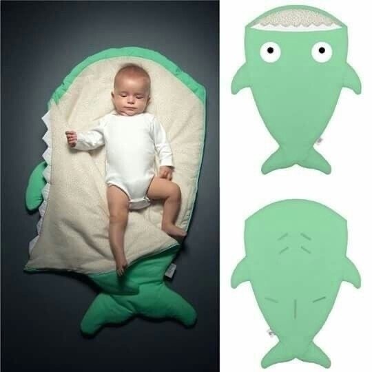 ​Спальный мешок в виде акулы