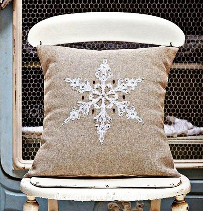 ​Снежинка для подушки