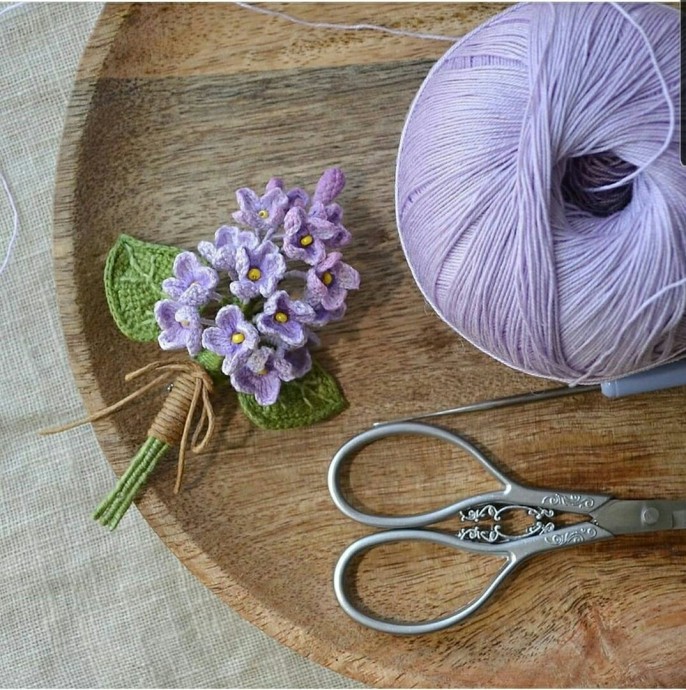 Веточка сирени