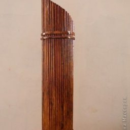 Ваза из газетных трубочек