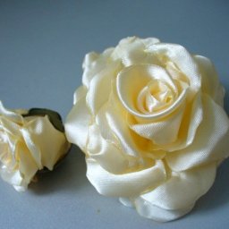 Роза из атласных лент: мастер-класс