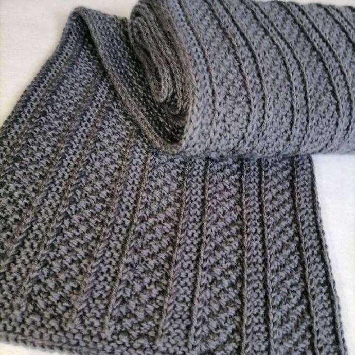 Шарф с благородной вязкой