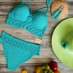 Восхитительный вязаный купальник