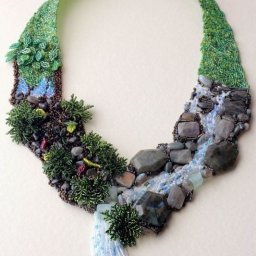 Оригинальные украшения из бисера