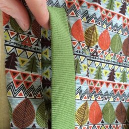 Карман с трикотажной листочкой