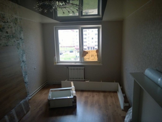 Подиум в детской с выкатной кроватью