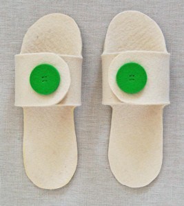 Гостевые тапочки из войлока Гостевые тапочки из войлока