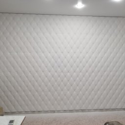 ​Интересная отделка стен в спальне