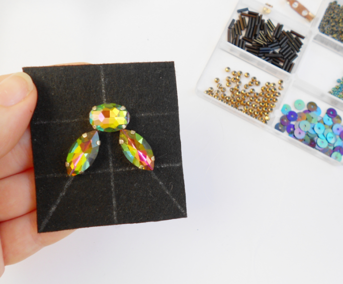 Брошь в виде мухи