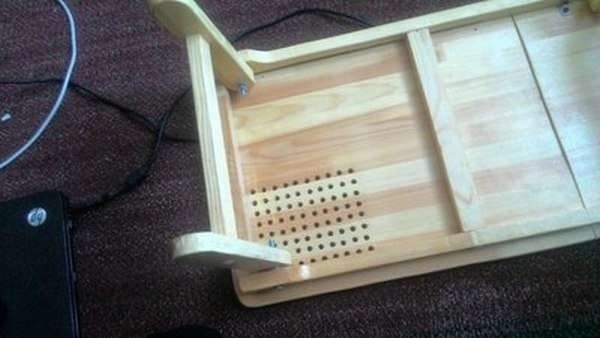 Столик для ноутбука с подъемной крышкой