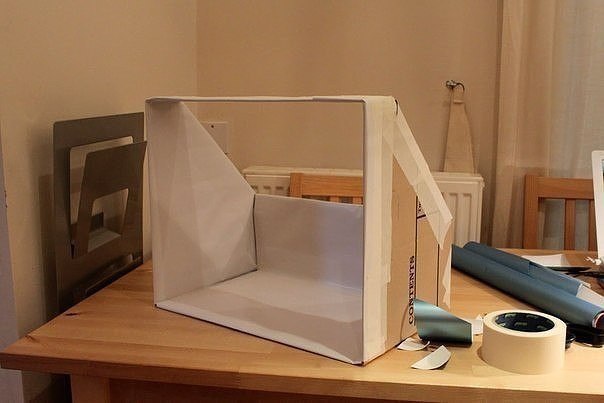 Лайтбокс из картонной коробки для фотографирования своих работ Лайтбокс из картонной коробки для фотографирования своих работ
