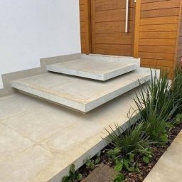 ​Парящие ступеньки