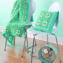 Вяжем плед из "бабушкиных квадратов"