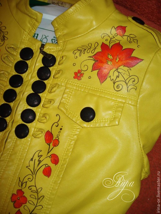 Роспись куртки в русском стиле