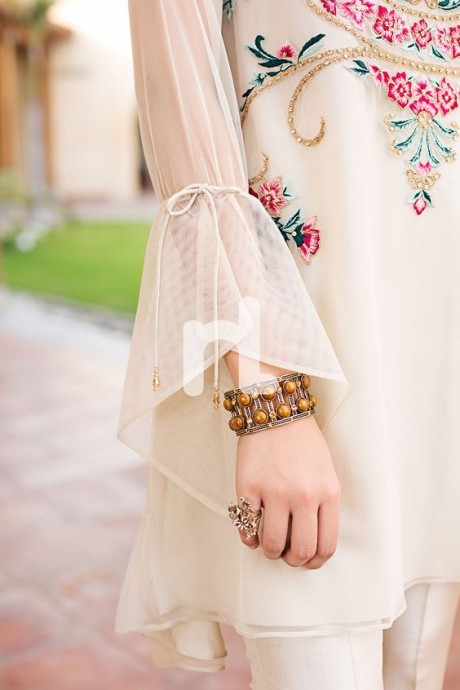 Оригинальные рукава для особо праздничных моментов