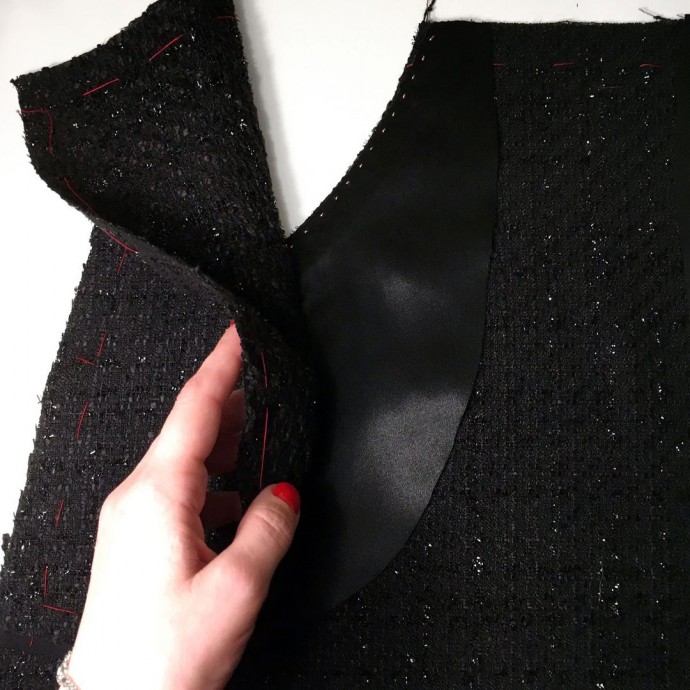 Как выполнить карман с подкройным бочком