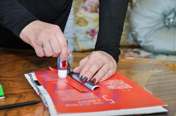 Кашпо из старых газет своими руками