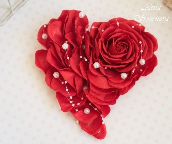 Объёмная открытка-сердце с розой