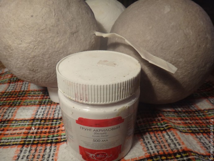 Большой декоративный шар из папье-маше