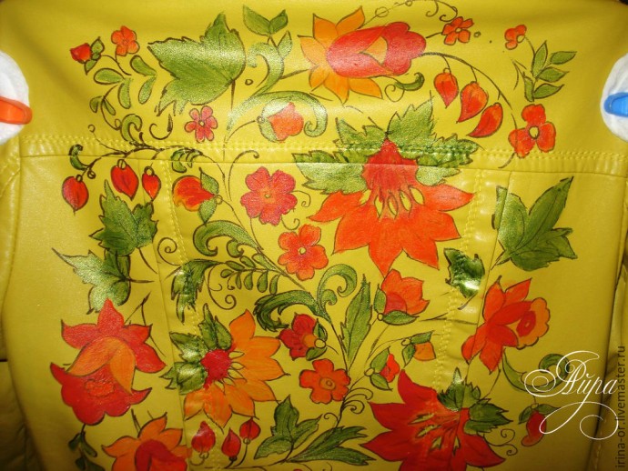 Роспись куртки в русском стиле