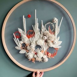 Вышивка по волокнам