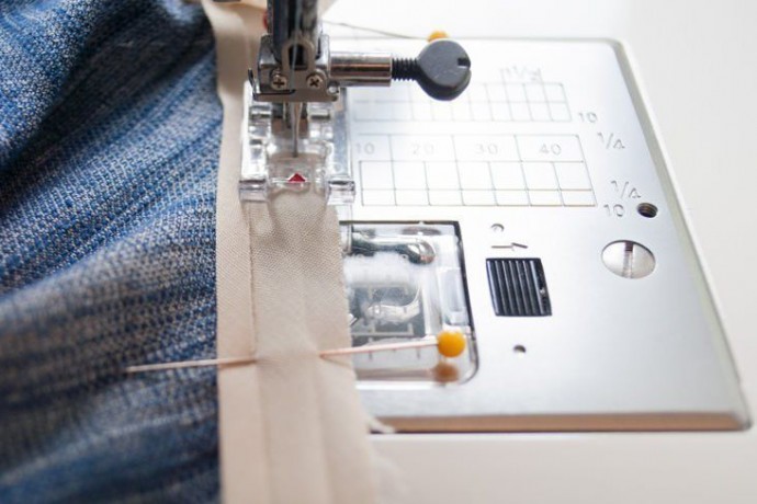 ​Техника обработки проймы косой бейкой