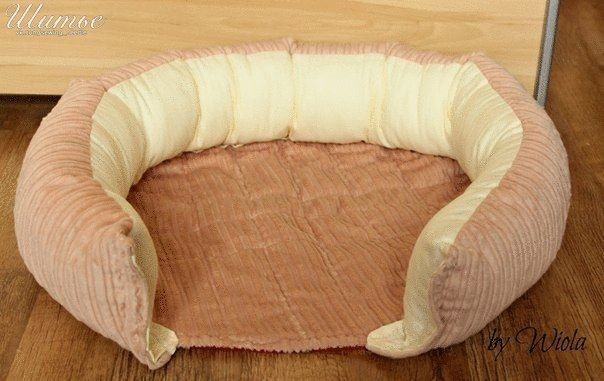 Красивая кроватка для кошки