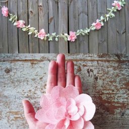 Цветочная гирлянда