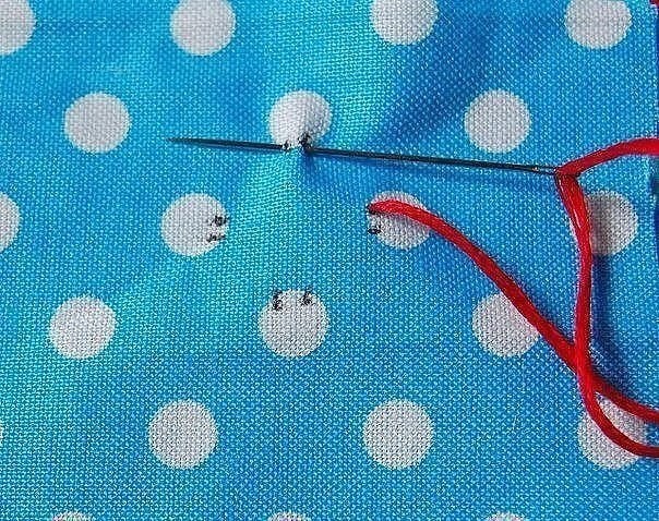 Буфы на материале в горошек