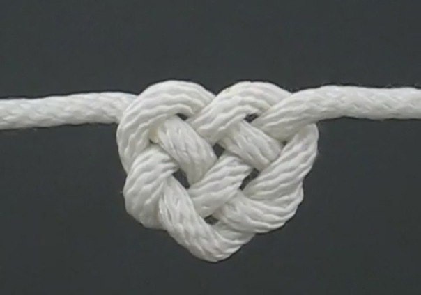 Узел в виде сердца