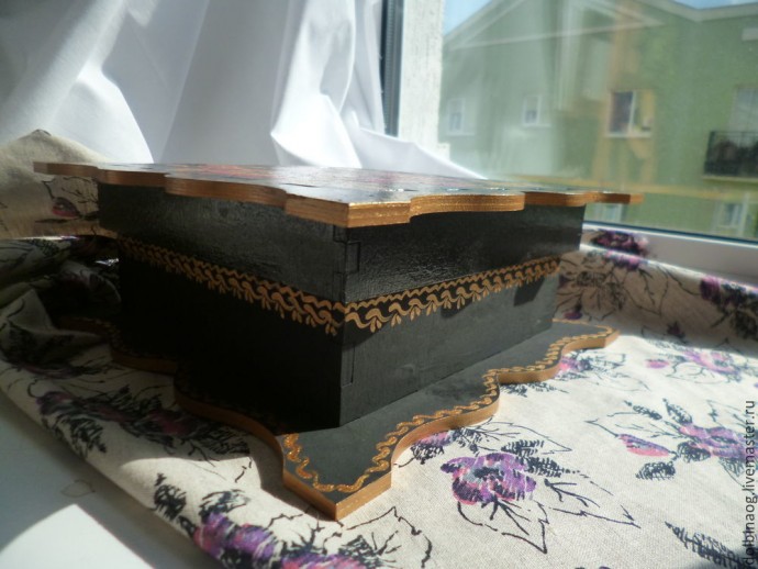 Роспись деревянной шкатулки под Жостово