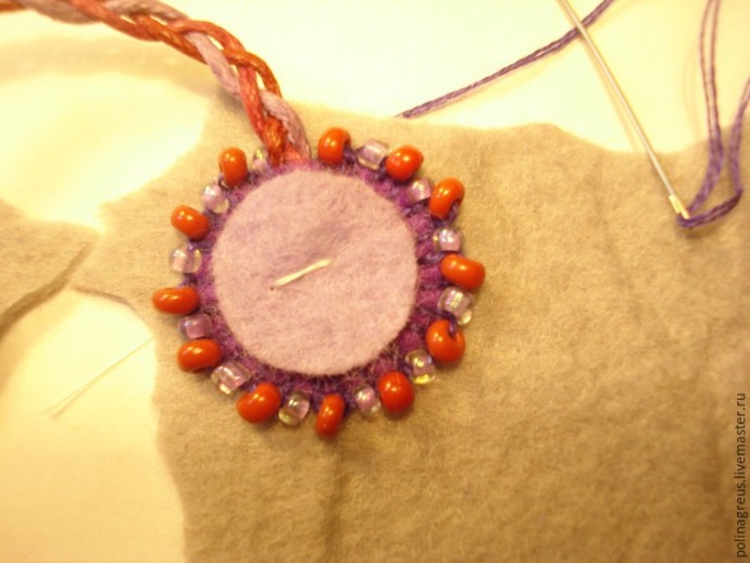 Ассимметричные серьги из фетра