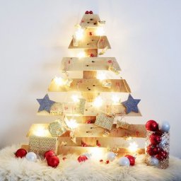 Нарядные елочки из простых деревяшек