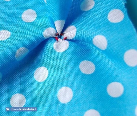 Интересный эффект: буфы на материале в горошек