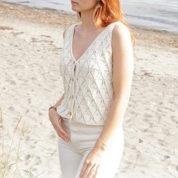 Жилет спицами