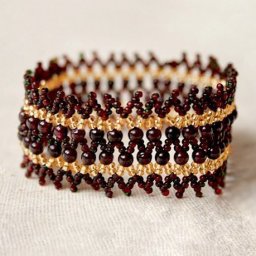 ​Широкий браслет из бисера