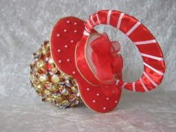 Соска-пустышка из конфет