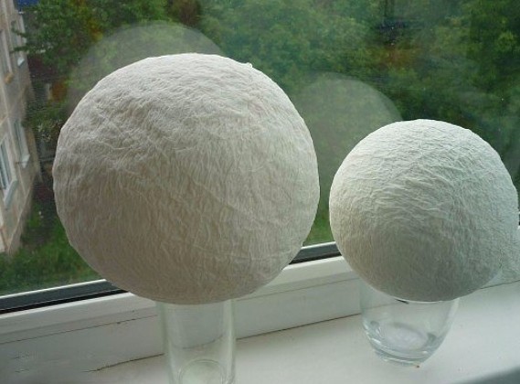 Яркий букет из обычных салфеток