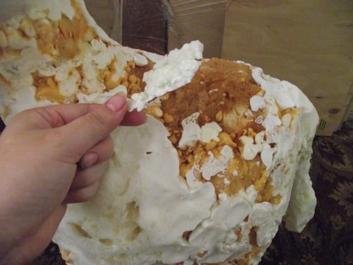 Ослик для украшения дачного газона