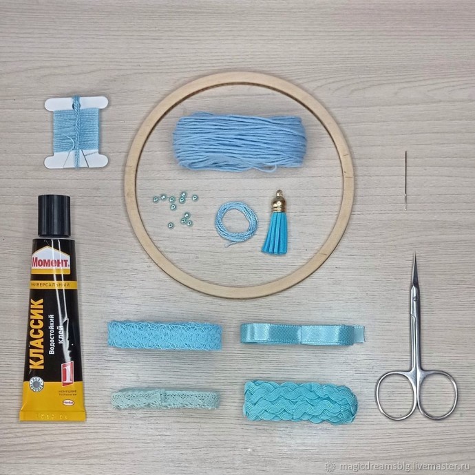 Ловец снов с лентами и кружевами