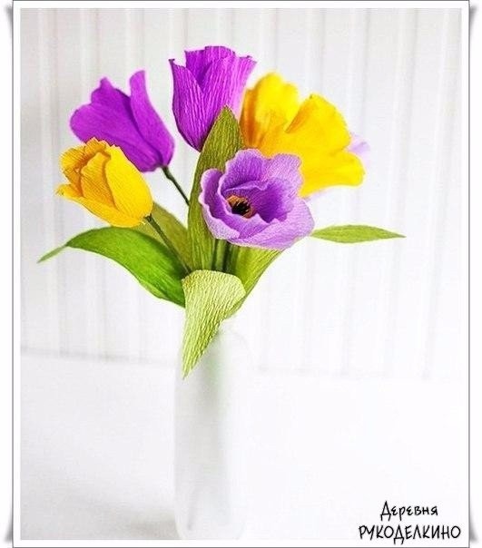 Красивый букет тюльпанов из гофрированной бумаги Красивый букет тюльпанов из гофрированной бумаги