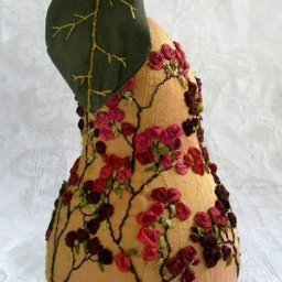 Игольницы с вышивкой